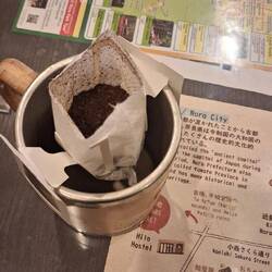 Der großartige Kaffee-Eine-Tasse-Filter - analog zum Teebeutel