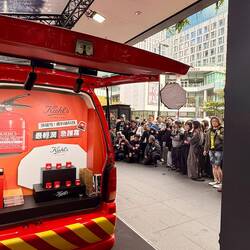 Der " Hero of the day" kommt gleich