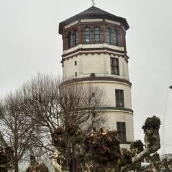 Der Schlossturm auf dem Burgplatz