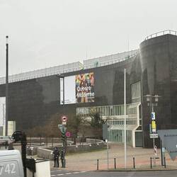 Die Oper, wie ein Konzertflügel gebaut