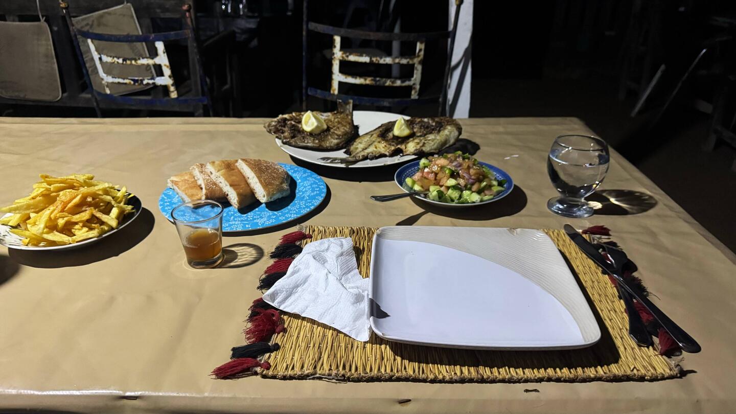 Gut aufgetischt für 100 DH=9,25€