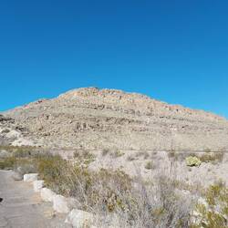 Sieht man an den Schichten.