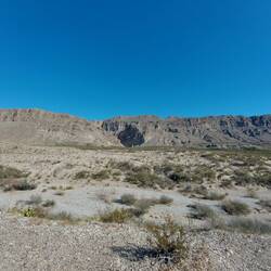 In echt, Berge und der Einschnitt ist schon Mexiko.