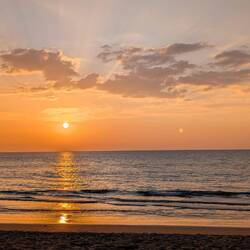 Wieder ein herrlicher Sonnenuntergang am Khuk Khak 🏖️
