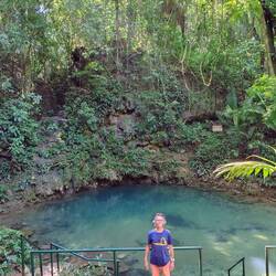 Und noch beim Blue Hole vorbeigeschaut (da haben wir schon schönere Cenoten gesehn 😏)