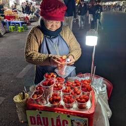 Erdbeeren - lokale Spezialität aus den Bergen