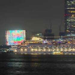 Unser Schiff auf der anderen Seite