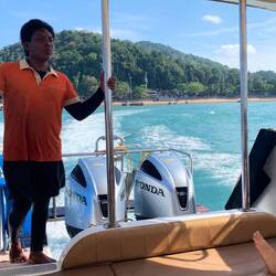 Here's our speed boat guide for our island tour.