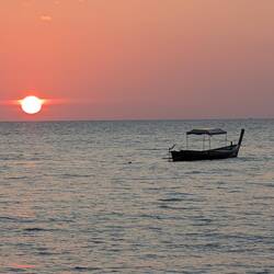 Als wenn das Meer die Sonne verschlingt