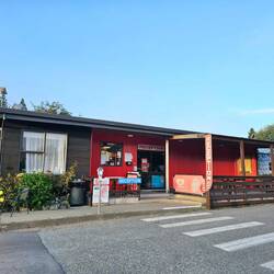 Rezeption mit Supermarkt