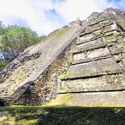 Nicht auf jede Stufenpyramide muss man rauf 🥵