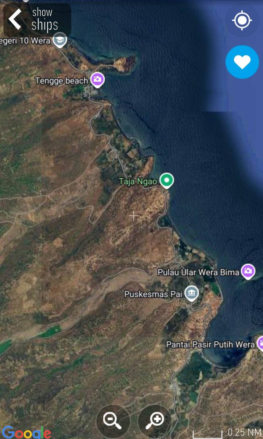 Our shopping stops were along the way - between Tengge to Oi Caba beaches