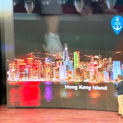 Der Lektor stellt Hongkong im Theater vor