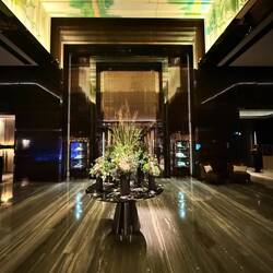 RITZ CARLTON Rezeption 103. Stock