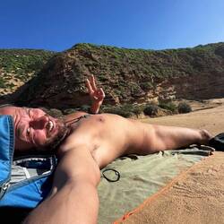 Die Umsetzung der eigentlichen Idee, nacktsonnenbaden in den Dünen 😉