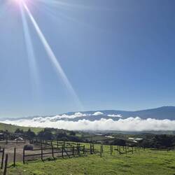 Im Orosital hängen noch Wolken