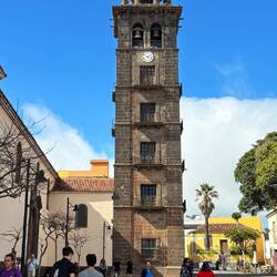 Der Glockenturm der Iglesia de La Concepción
