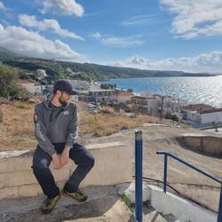 Nach dem steilen Aufstieg erstmal Pause