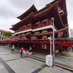 Buddha Tooth Relic Temple in Chinatown