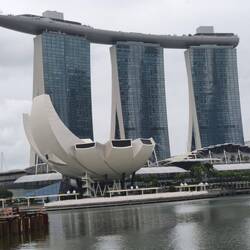 Marina Bay Sands Hotel, ab 900 Stutz pro Nacht 🤨