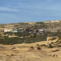 Jetzt sind wir wieder hier in Djewra Bay