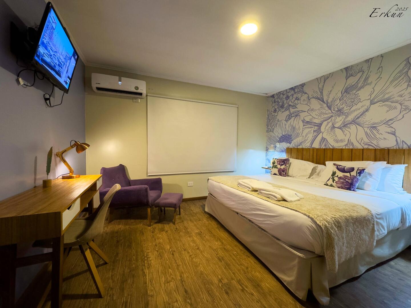 A comfortable enough room for an overnight stay at Posada de las Aguilas @ EZE - Buenos Aires.