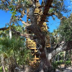 Aussichtsturm am Ende der Brücke. In Florida erlauben 20 m Höhe eine super Aussicht