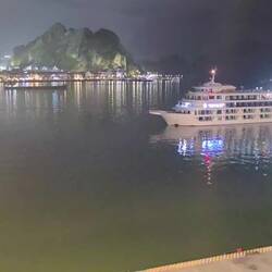 Das nächtliche Partyschiff