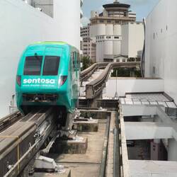 Monorail zurück nach Harbourfront