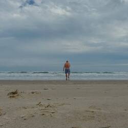 Mit der neuen 3 Dollar Badehose einmal im Januar im Golf von Mexiko baden .. check ✅️