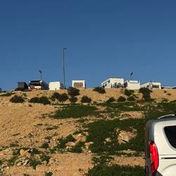 Der Stellplatz von unten für 30 DH