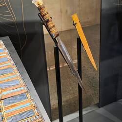 Tutankhamun's meteoric iron dagger