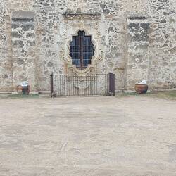 Die Ungläubigen durften erst rein, wenn Sie voll konvertiert waren. Vorher am Fenster abgefertigt.