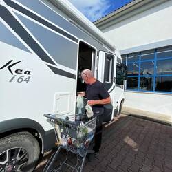 ..gleich alles Aufräumen und weiter gehts für 30min, zum nächsten Strand 🚐🏖️