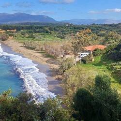 Aufnahme ganz ohne Drohne. Schatzi ist sooo gerne Unterwegs 🥾🐾😇und macht diesmal viele Fotos 😍