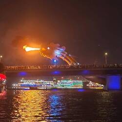 Feuerspeiender Drachen