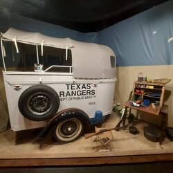 So transportiert der Texas Ranger sein Pferd zum Einsatz.