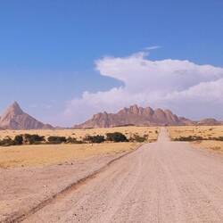 unser Ziel in der Ferne