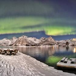 Zum Schluss breitete es sich langsam in alle Richtungen aus, bevor es schwächer wurde.