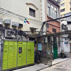 Heel veel pakketmuren, op de plekken waar je die het minst verwacht