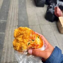 M'n broodje met gek oranje fluf