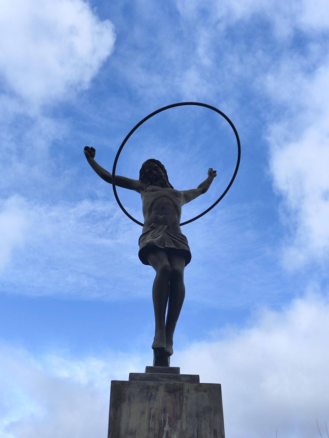 Nicht "Hoola Hop", sondern Himmelfahrt.