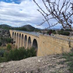 Auf dem Viadukt bin ich kaum zu erkennen.