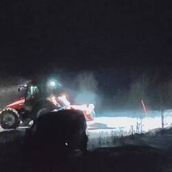 Jan-Ivar räumt meine Einfahrt 🥰