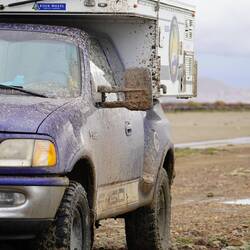 Schlumpf hst ein wenig stinkenden Schlamm abksssiert auf dem Weg...