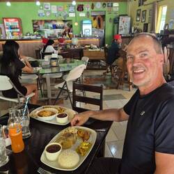 In der,Soda' gibt es Fisch oder Huhn mit Reis und Bohnen