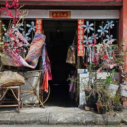 Nett dekorierte Shops.