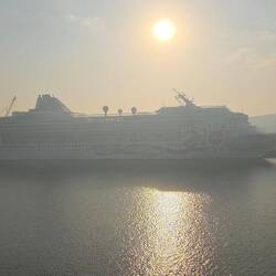 Die Norwegian Sun ist schon da