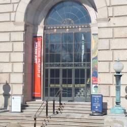 Eingang zum Nationalmuseum für asiatische Kunst - Bestandteil des Smithsonian Instituts