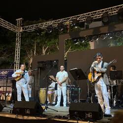 Die Troveros mit technischen Problemen.